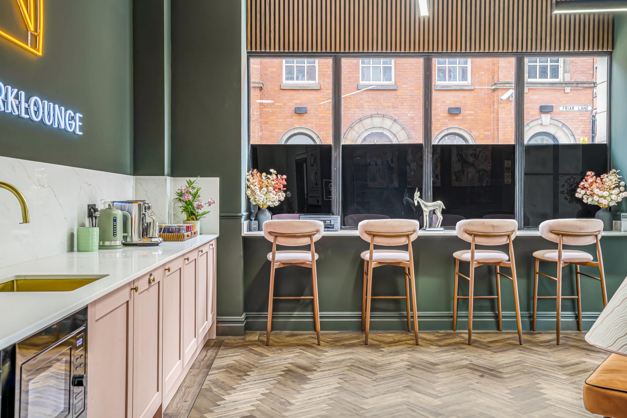 Eaglestar House communal kitchen and lounge
