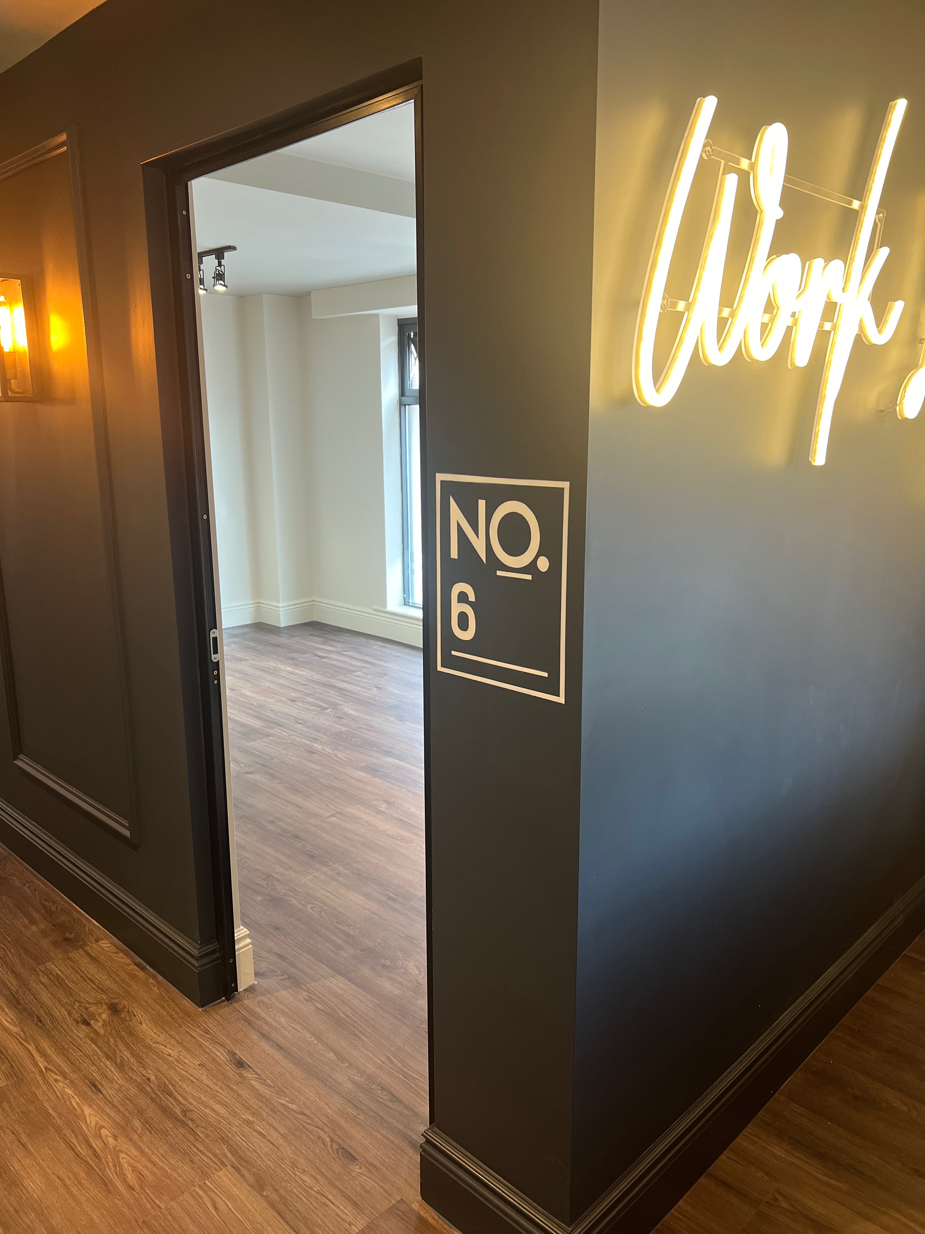 The Foundry Office 6